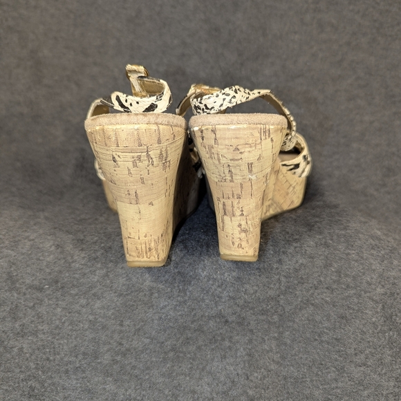 FIONI Clothing Black and Cream Wedge Sandals - Picture 6 of 8